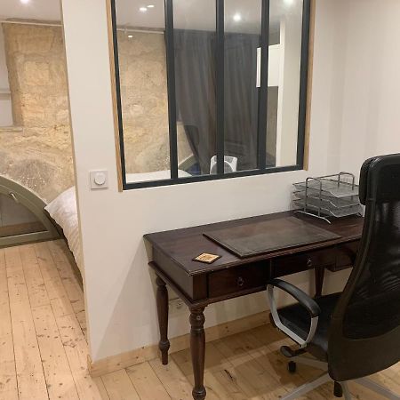 Chambre Avec Salle De Bain Et Cuisine Privee Centre Ville Historique Avec Climatisation Et Patio Bordeaux Kültér fotó